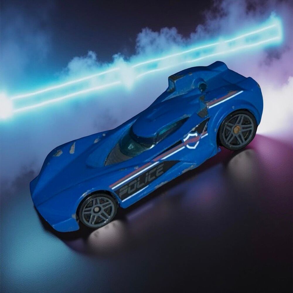 Hot Wheels 2009 Scoopa Di Fuego Police Blue Toy Die Cast Car 1:64